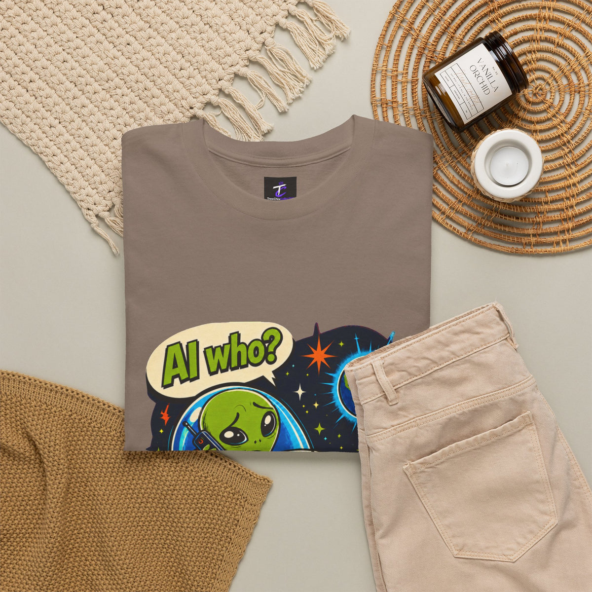 Funny Alien Unisex Heavy Cotton Tee
